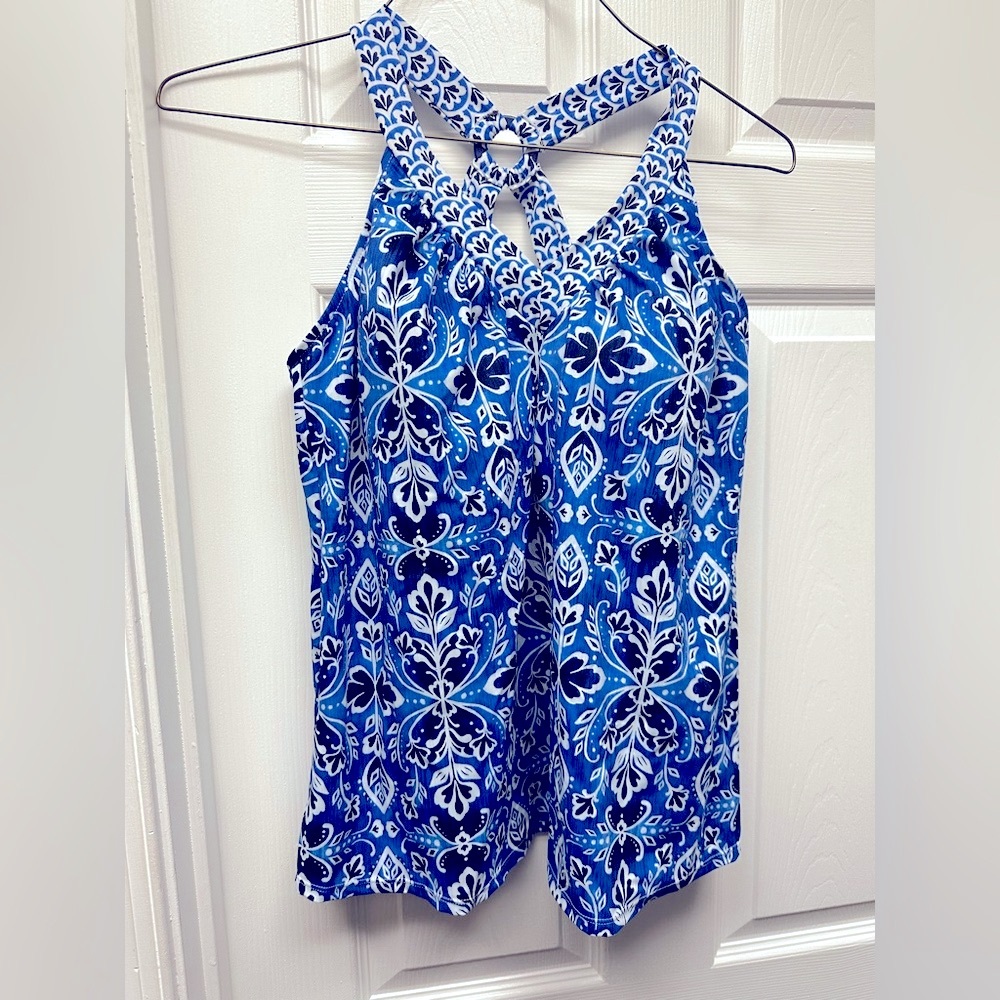 Women’s bathing suit top